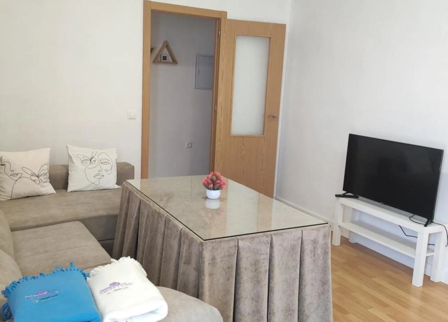 Balcon De Rute Apartment 0*,